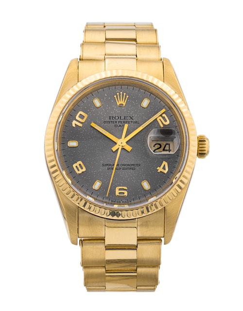 Rolex Oyster Perpetual Date 15238 Image 6